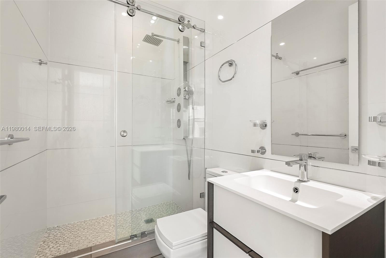 Photo of 822 Meridian Ln  (822), Hollywood, Florida, 33019 - 