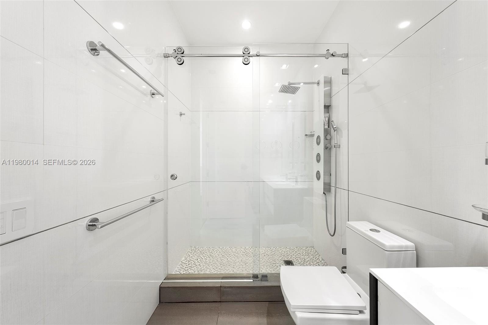 Photo of 822 Meridian Ln  (822), Hollywood, Florida, 33019 - 