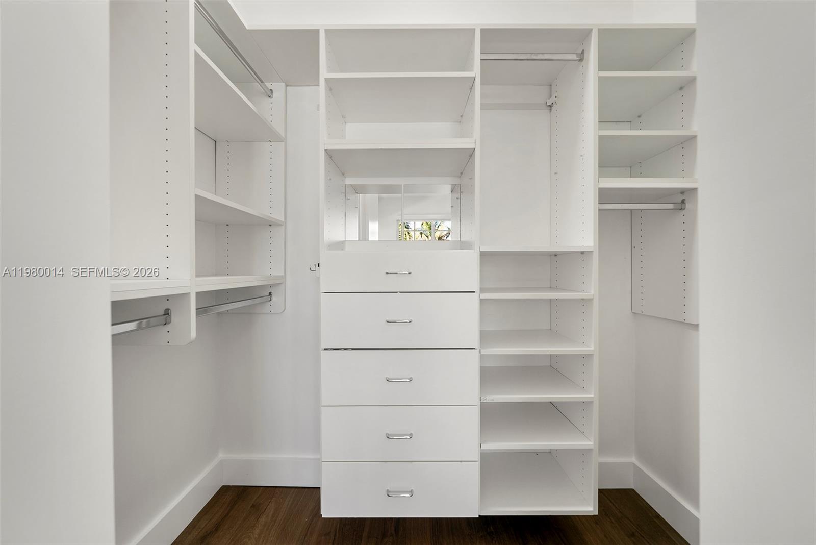 Photo of 822 Meridian Ln  (822), Hollywood, Florida, 33019 - 