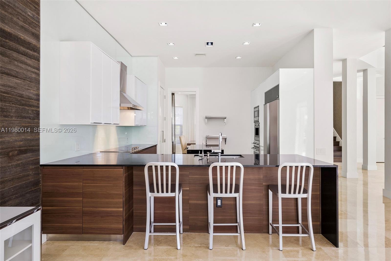 Photo of 822 Meridian Ln  (822), Hollywood, Florida, 33019 - 