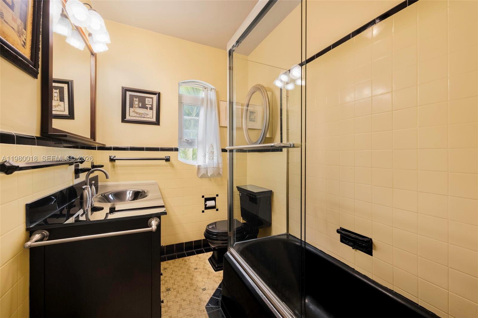 Ver detalles / sq. ft. $ 2026-03-10 0 foto