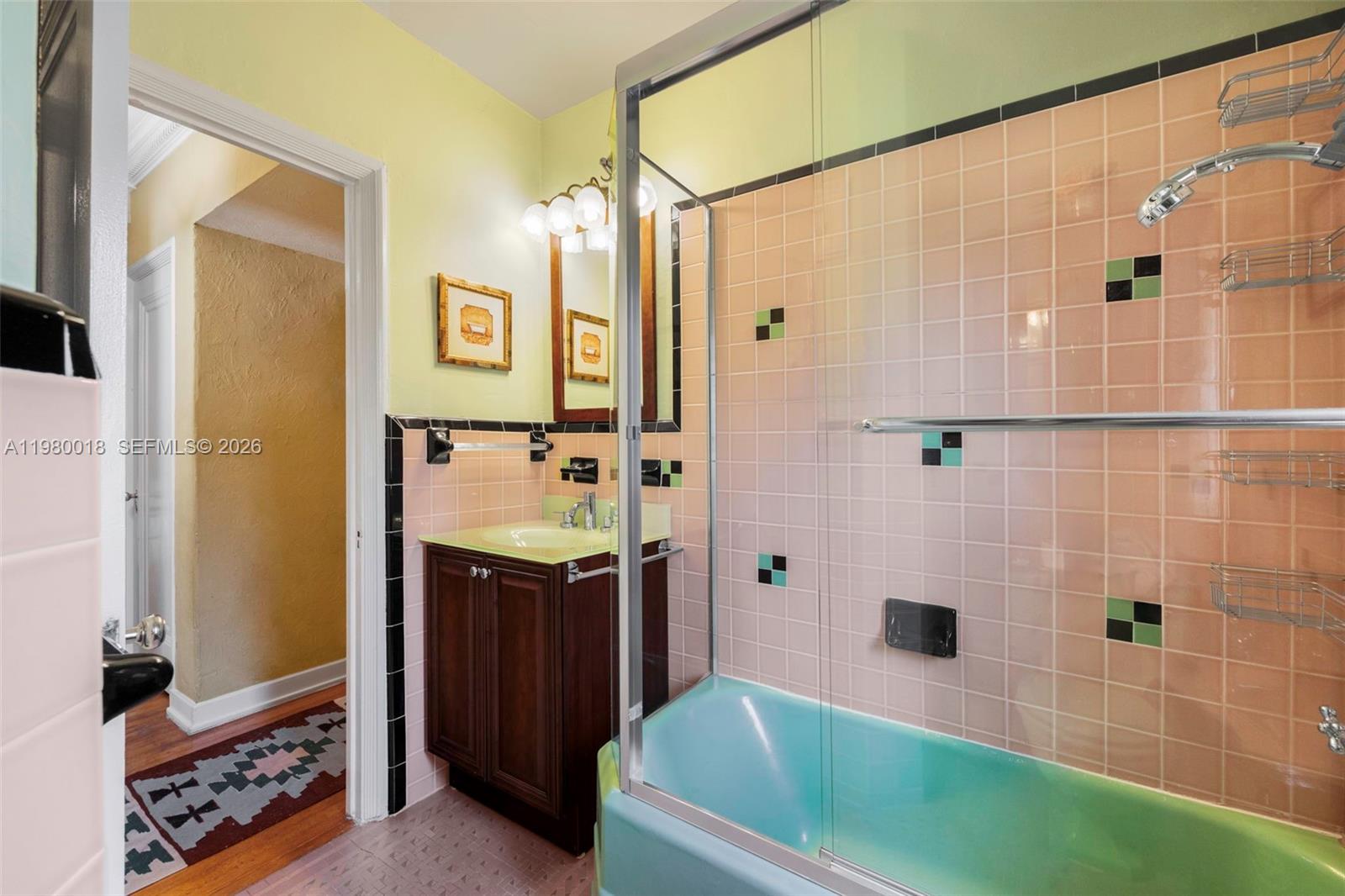 Ver detalles / sq. ft. $ 2026-03-10 0 foto