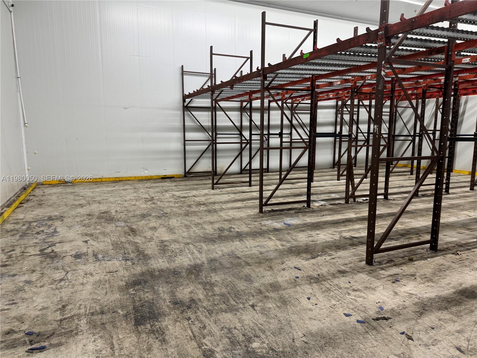 6952  /   sq. ft. $ 2026-03-10 0 Photo