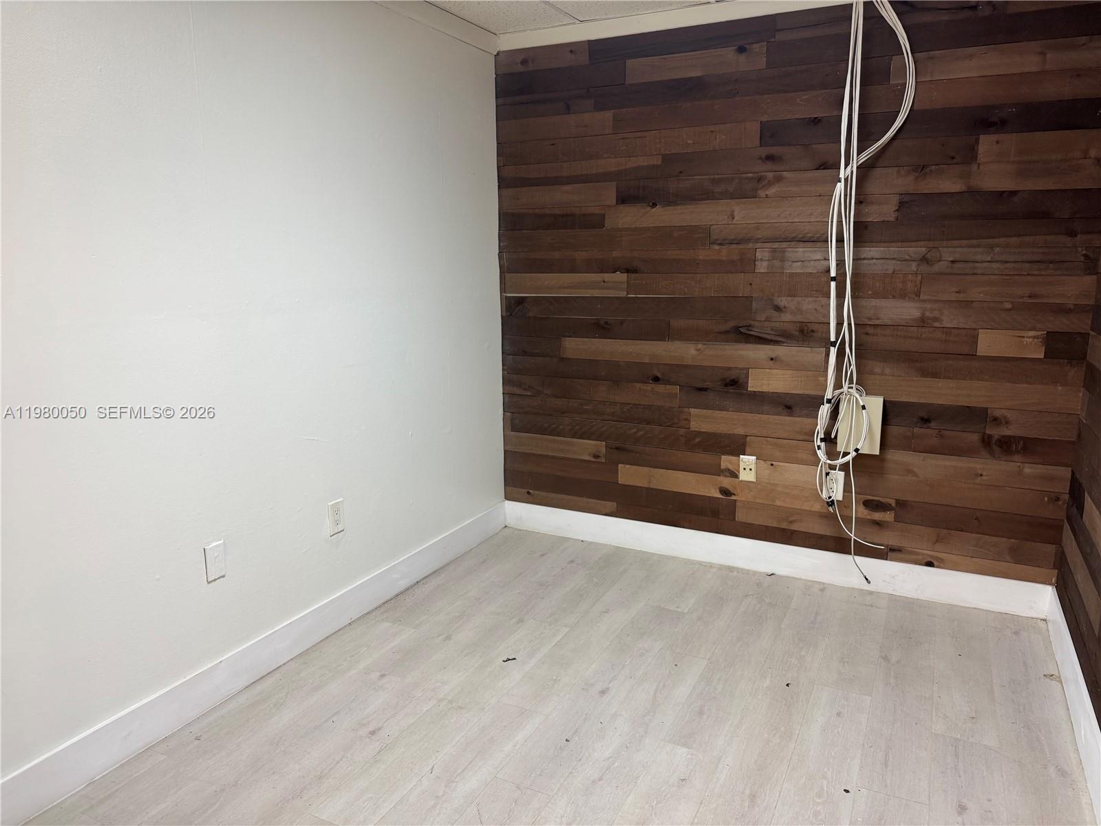 6952  /   sq. ft. $ 2026-03-10 0 Photo
