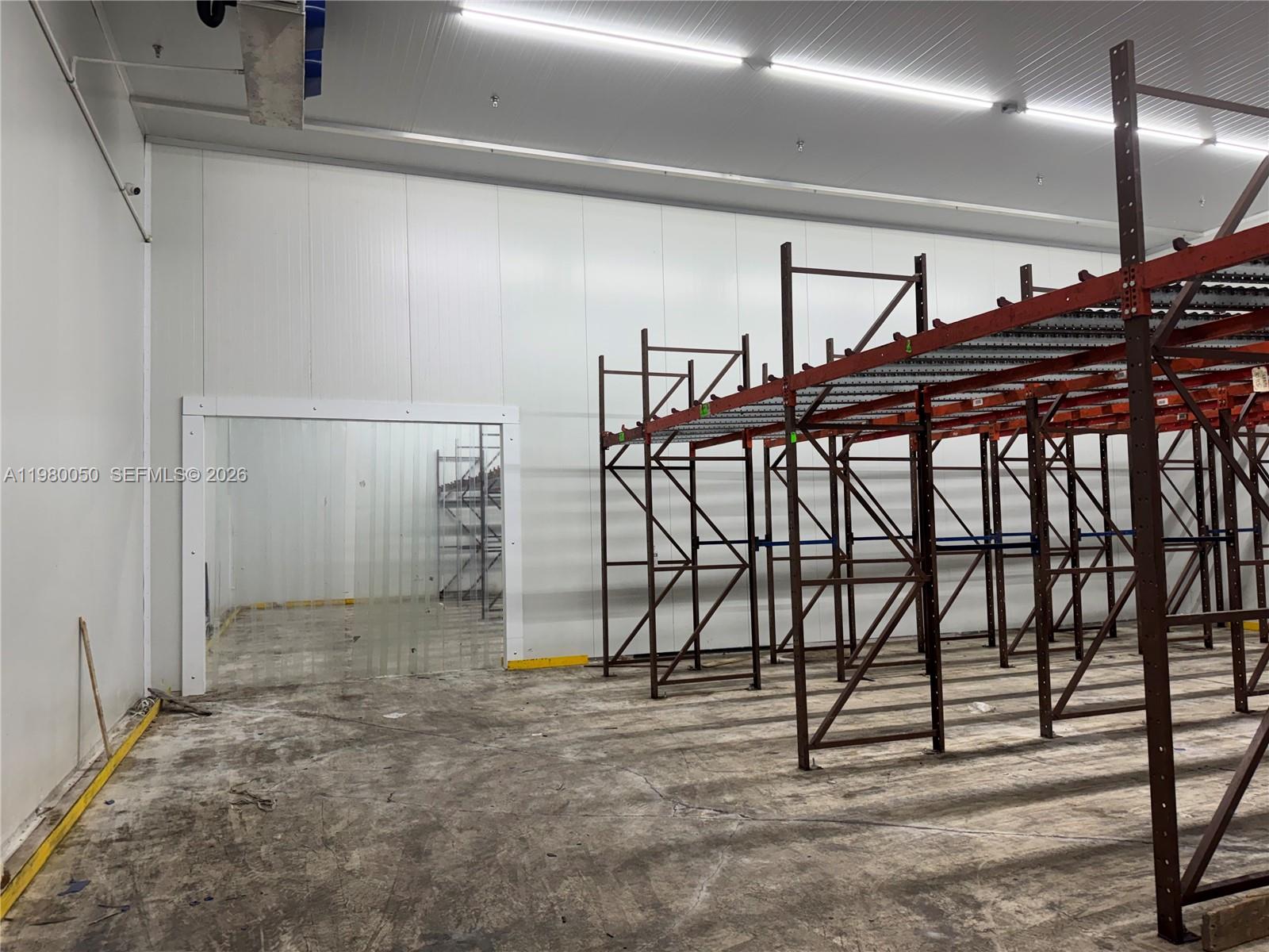 6952  /   sq. ft. $ 2026-03-10 0 Photo