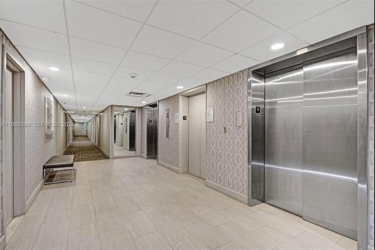 Подробнее 1107 2 / 2 1350 кв.футов $ 2026-03-10 0 Фото