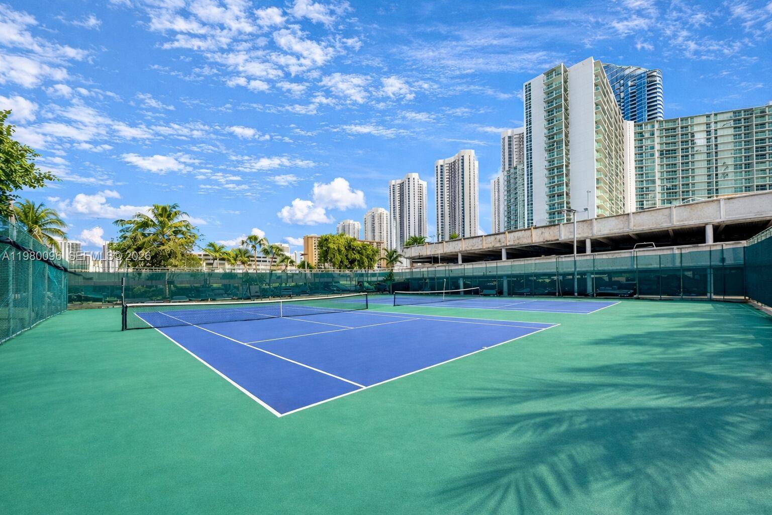 Подробнее 1107 2 / 2 1350 кв.футов $ 2026-03-10 0 Фото