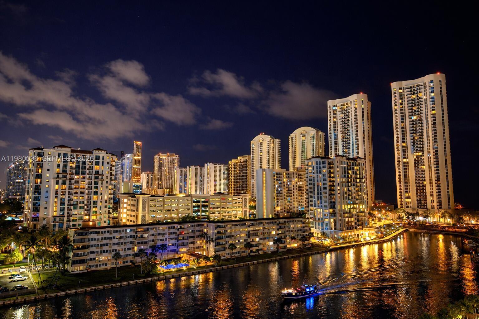 Подробнее 1107 2 / 2 1350 кв.футов $ 2026-03-10 0 Фото