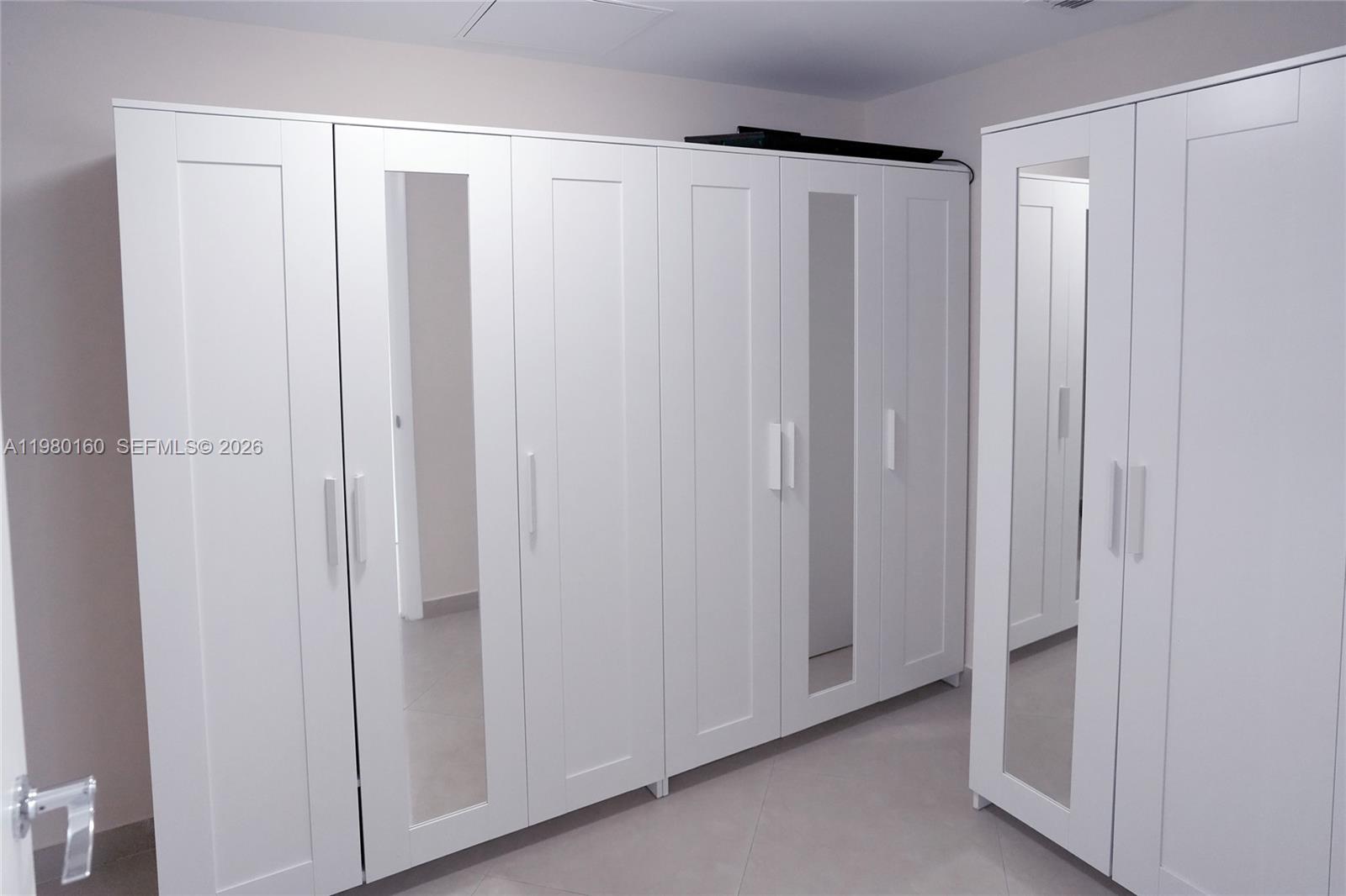 4111 3 / 2 1554 sq. ft. $ 2026-03-10 0 foto