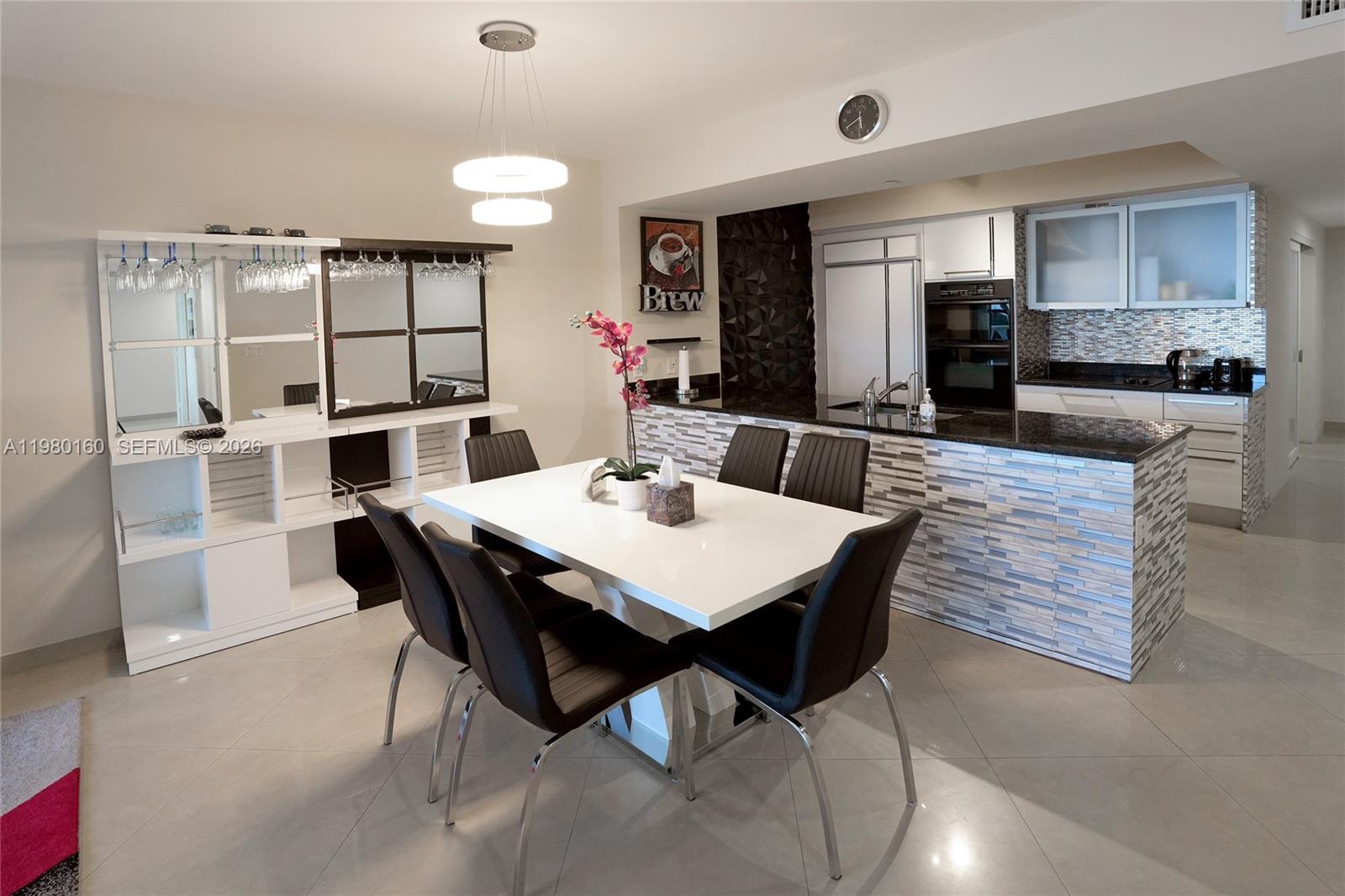 4111 3 / 2 1554 sq. ft. $ 2026-03-10 0 foto