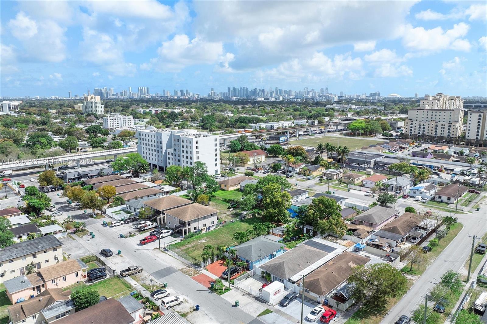 Подробнее / кв.футов $ 2026-03-10 0 Фото