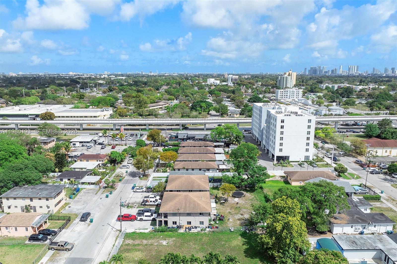 Подробнее / кв.футов $ 2026-03-10 0 Фото