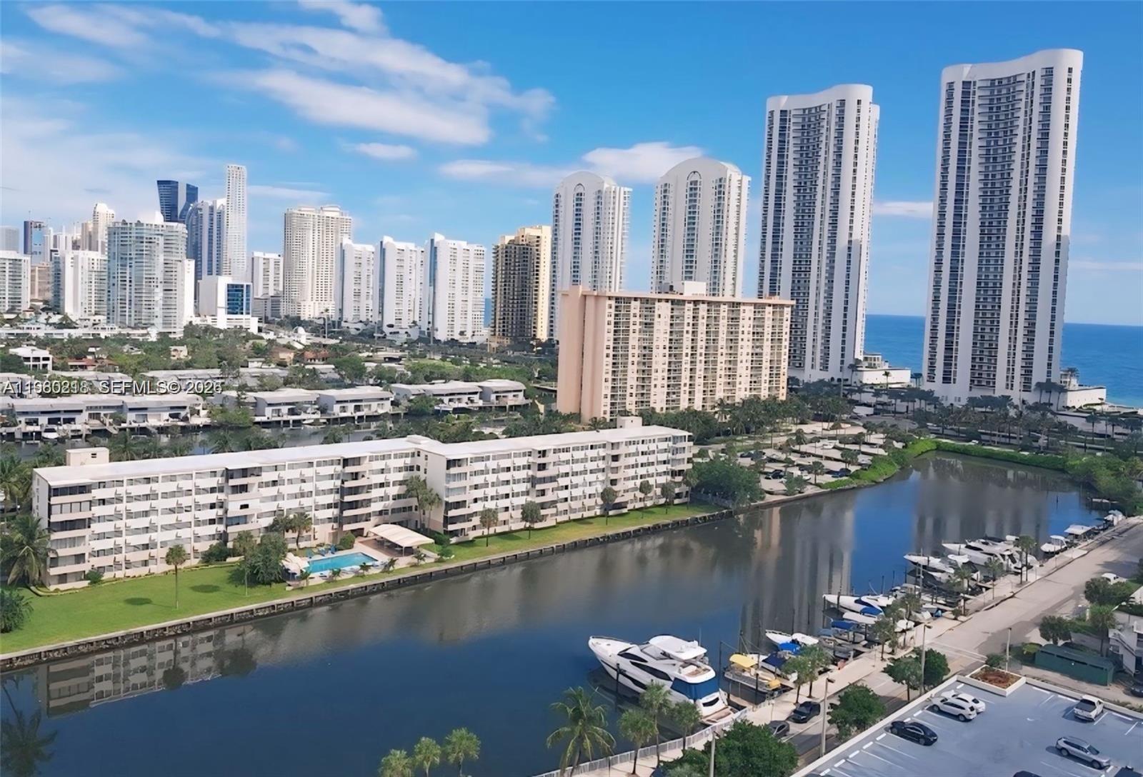 See details 325 1 / 2 762 sq. ft. $ 2026-03-10 0 Photo