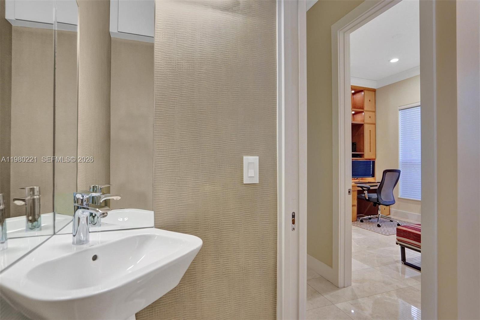 Photo of 1529 Shoreline Way  (1529), Hollywood, Florida, 33019 - 