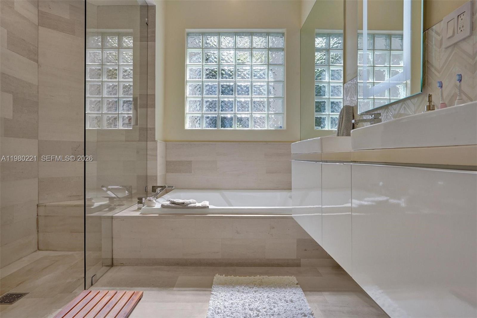 Photo of 1529 Shoreline Way  (1529), Hollywood, Florida, 33019 - 