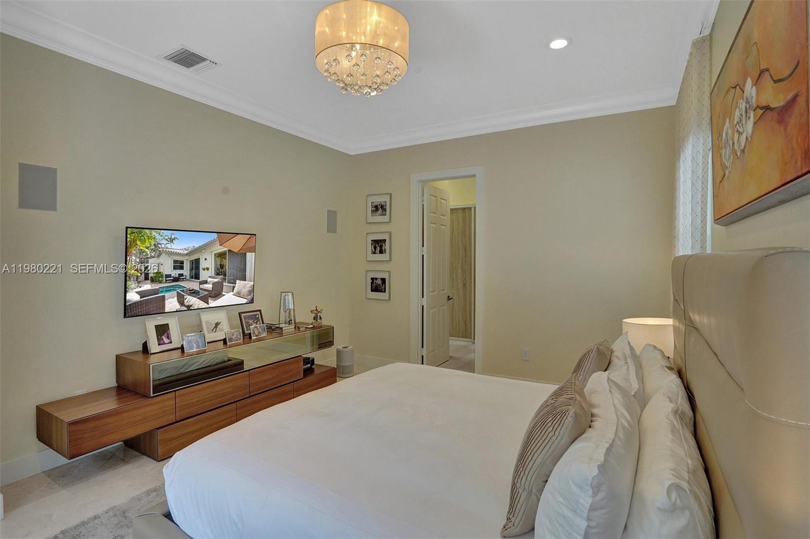 Photo of 1529 Shoreline Way  (1529), Hollywood, Florida, 33019 - 