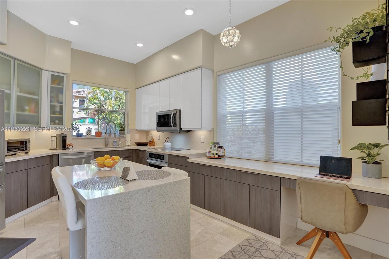 Photo of 1529 Shoreline Way  (1529), Hollywood, Florida, 33019 - 