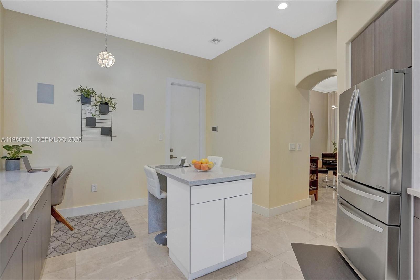 Photo of 1529 Shoreline Way  (1529), Hollywood, Florida, 33019 - 