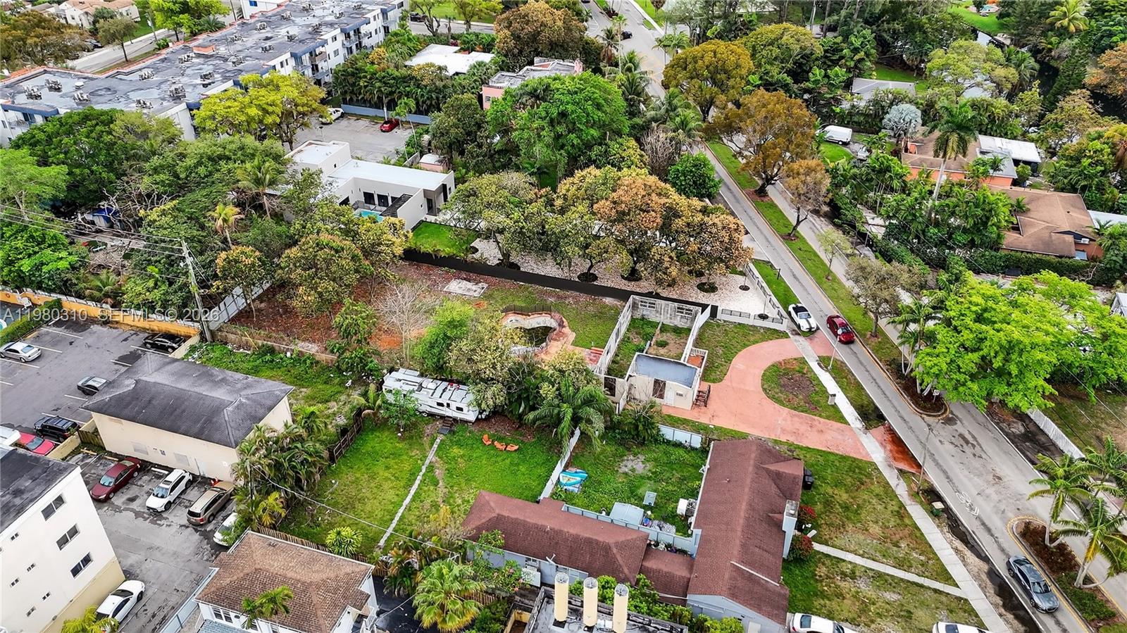   /   sq. ft. $ 2026-03-11 0 foto