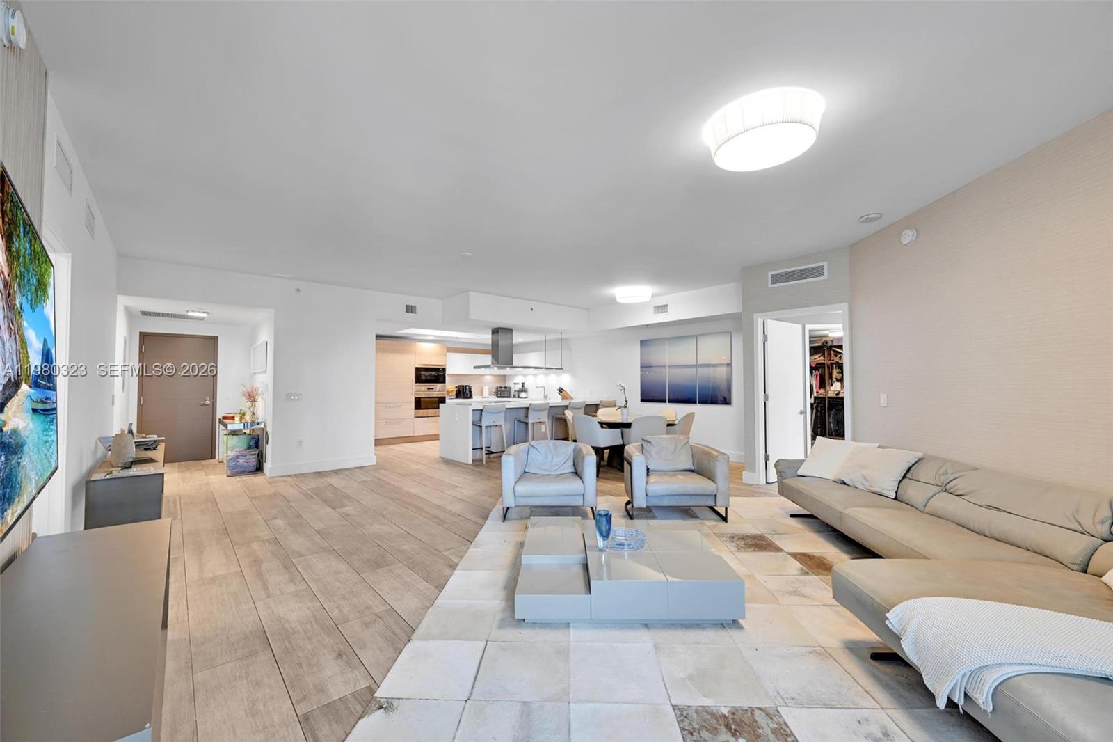 Photo of 17111 Biscayne Blvd  #207, North Miami Beach, Florida, 33160 - 