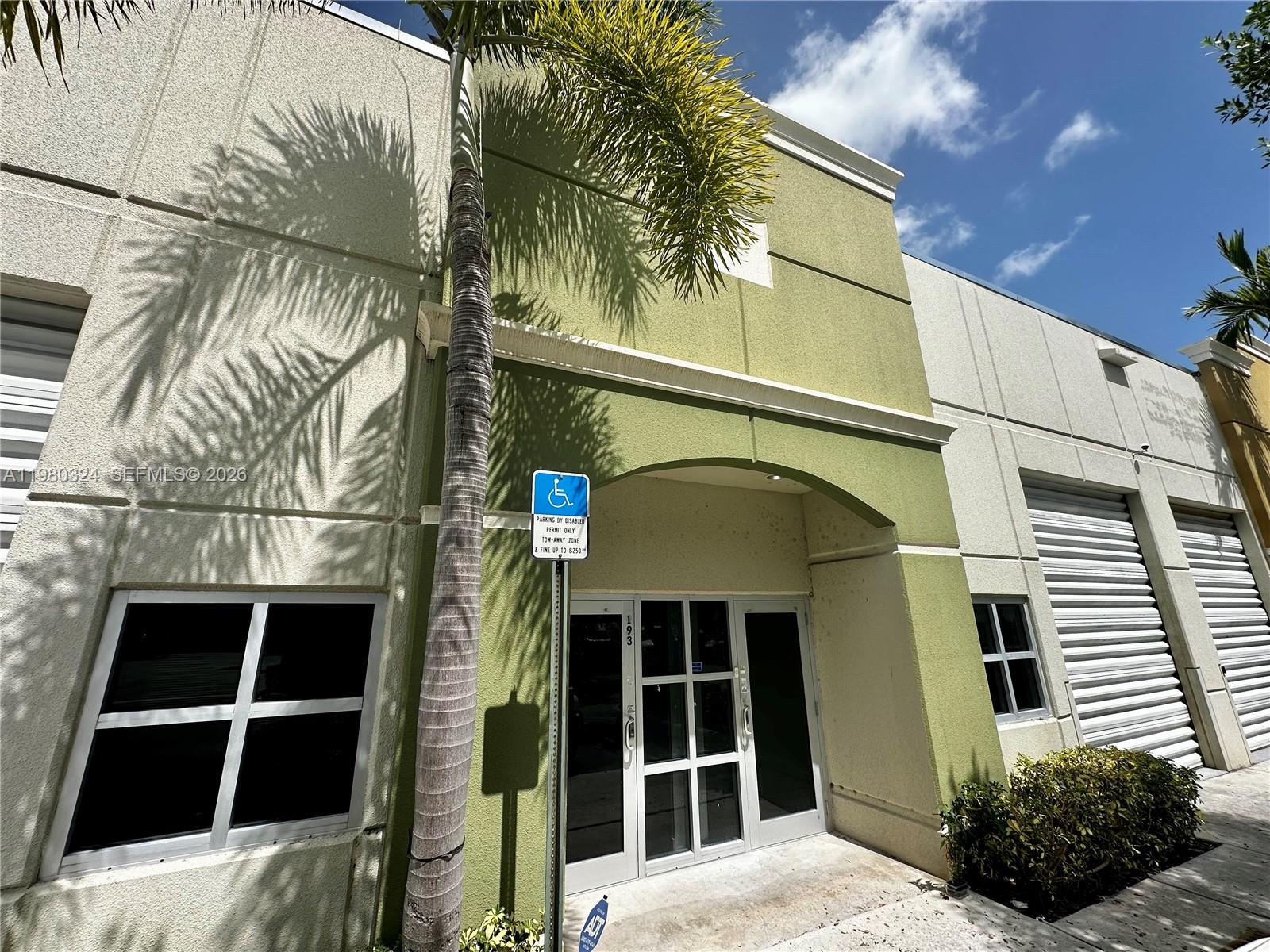 Подробнее 194 / кв.футов $ 2026-03-10 0 Фото