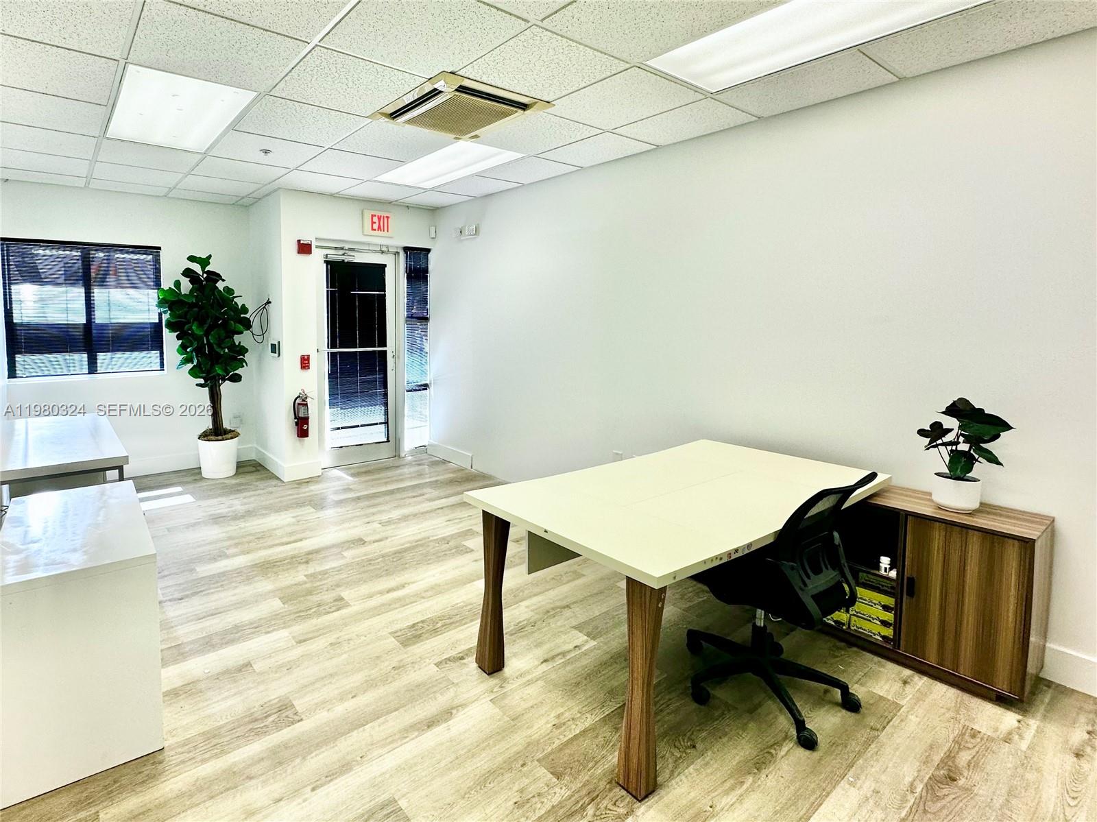 Подробнее 194 / кв.футов $ 2026-03-10 0 Фото