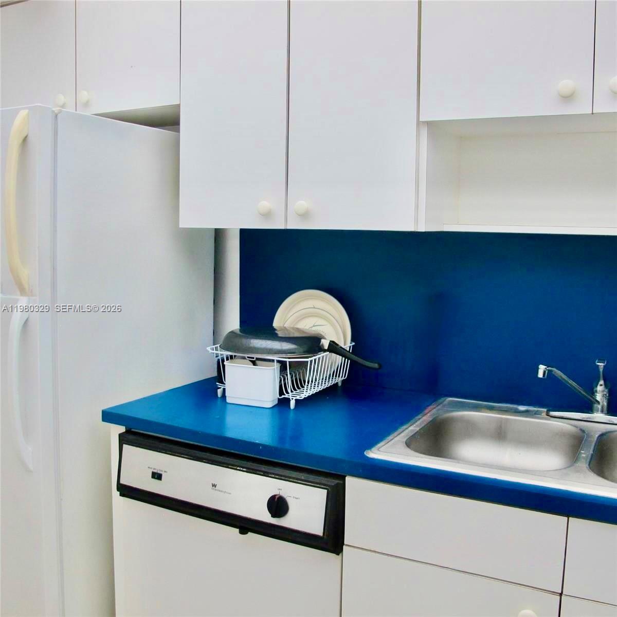 Photo of 400 Kings Point Dr  #812, Sunny Isles Beach, Florida, 33160 - 