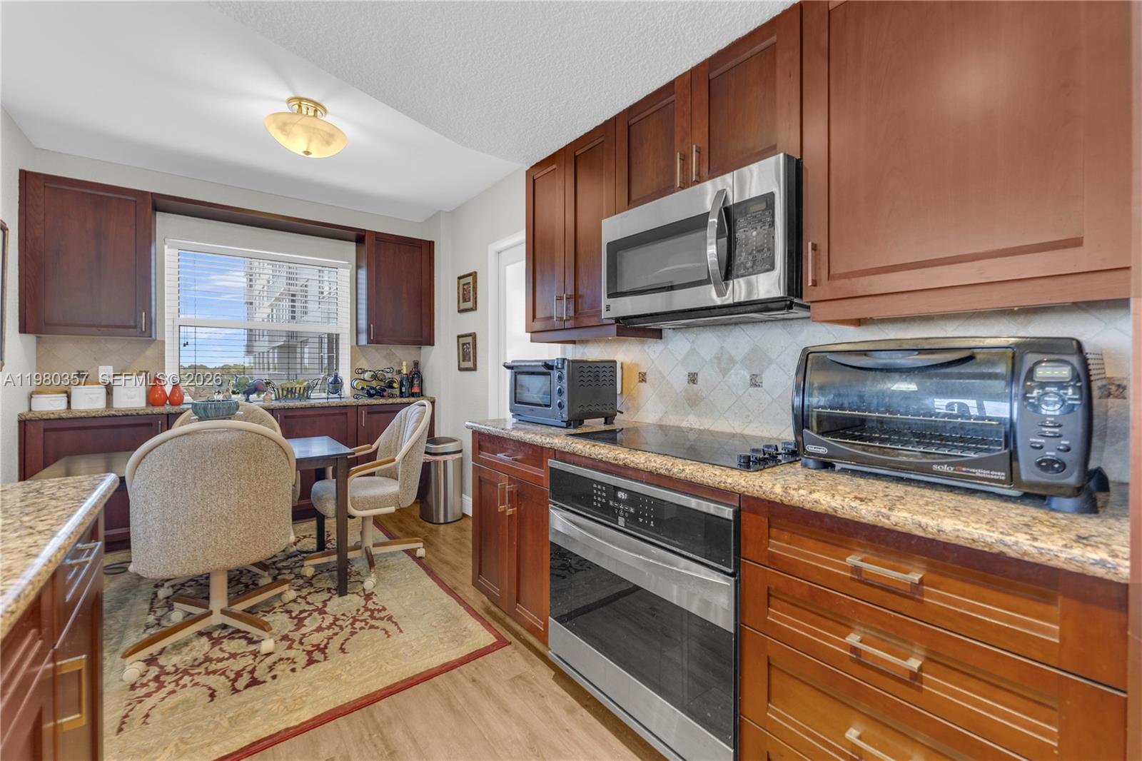 Ver detalles 511 2 / 2 1400 sq. ft. $ 2026-03-10 0 foto