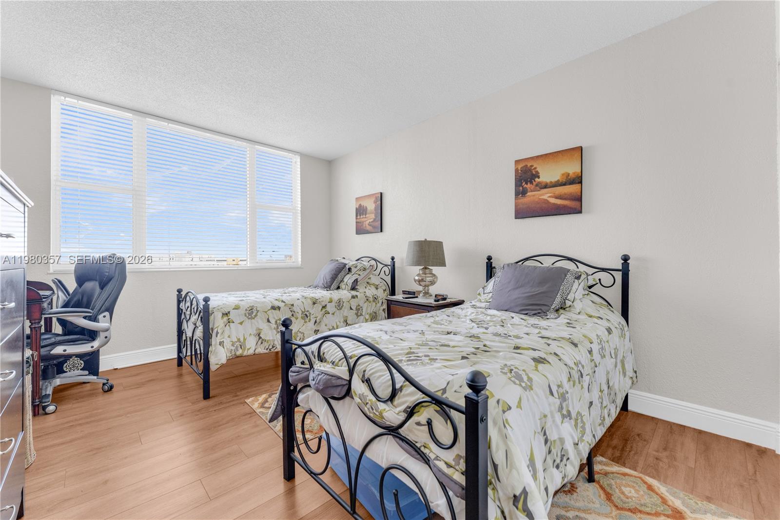 Ver detalles 511 2 / 2 1400 sq. ft. $ 2026-03-10 0 foto