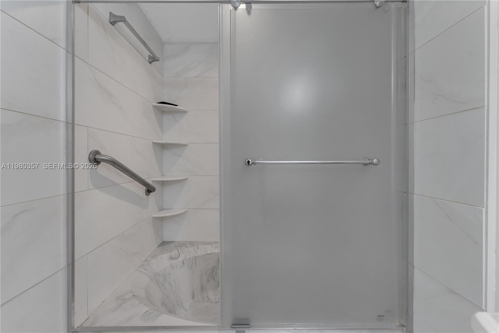 Ver detalles 511 2 / 2 1400 sq. ft. $ 2026-03-10 0 foto