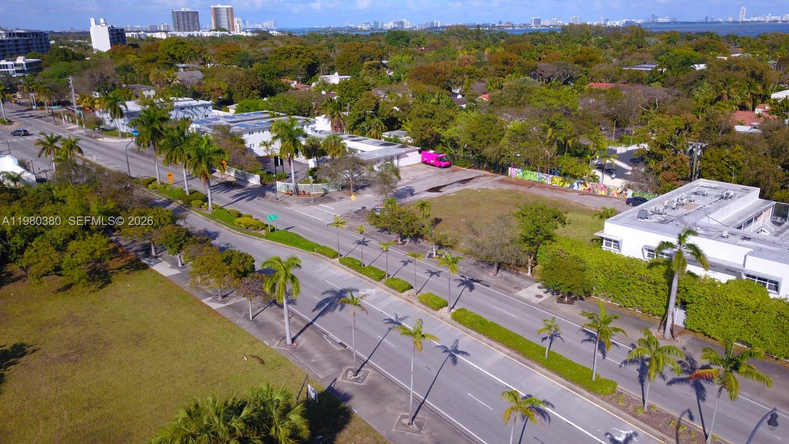 Подробнее / кв.футов $ 2026-03-10 0 Фото