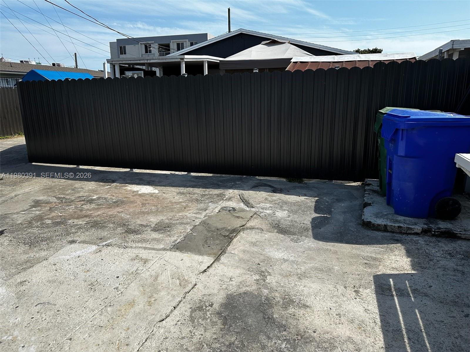 Ver detalles / 1949 sq. ft. $ 2026-03-10 0 foto