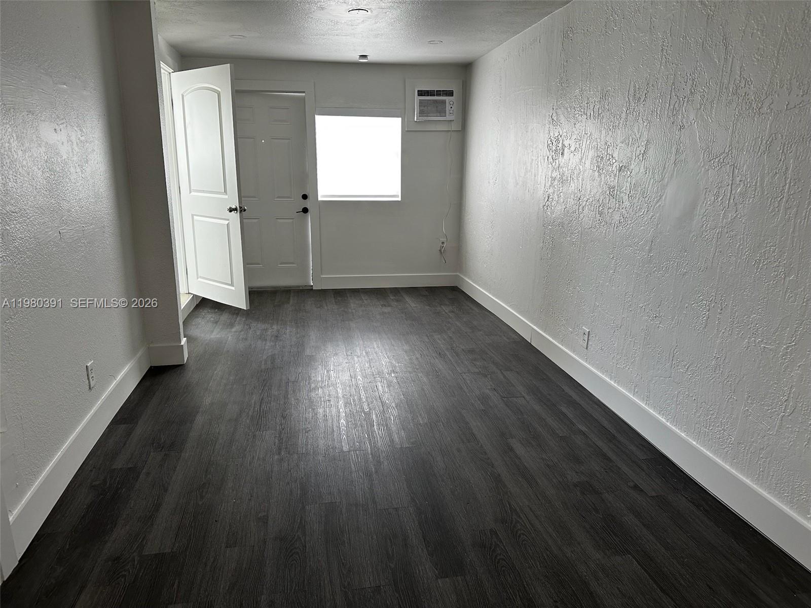 Ver detalles / 1949 sq. ft. $ 2026-03-10 0 foto