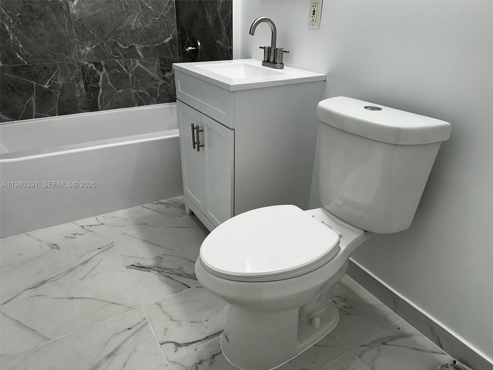 Ver detalles / 1949 sq. ft. $ 2026-03-10 0 foto