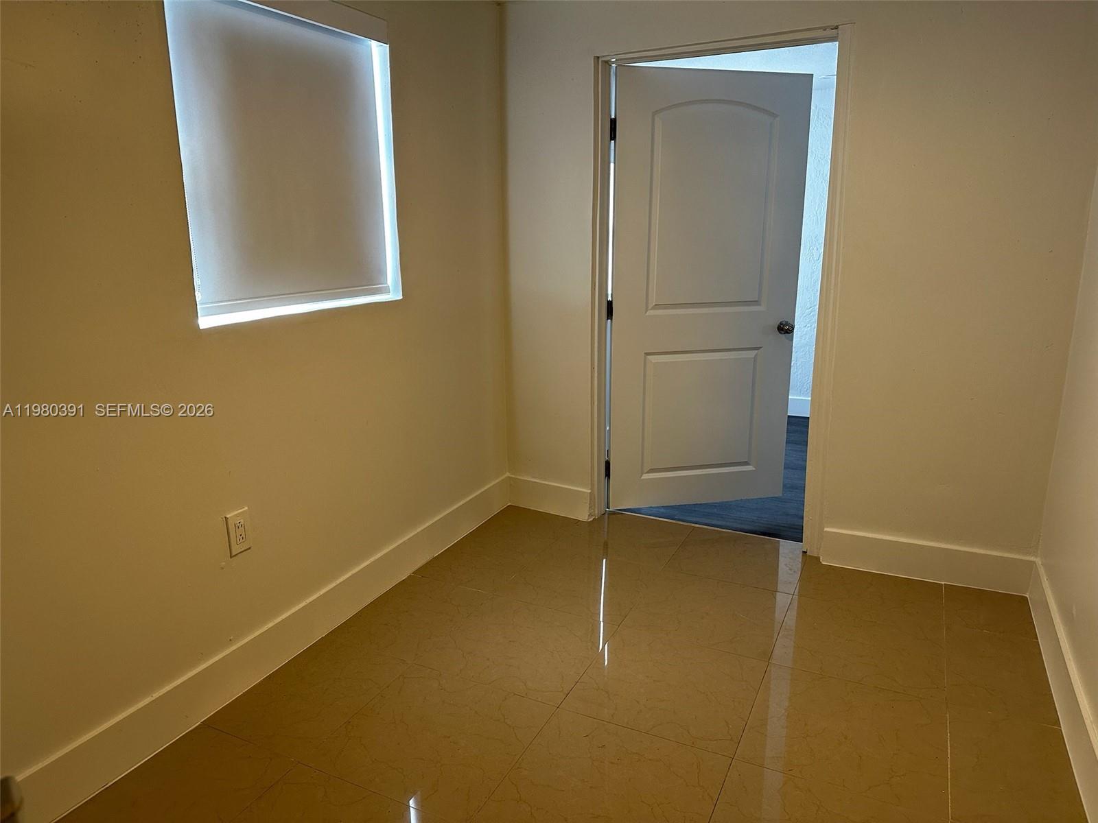 Ver detalles / 1949 sq. ft. $ 2026-03-10 0 foto