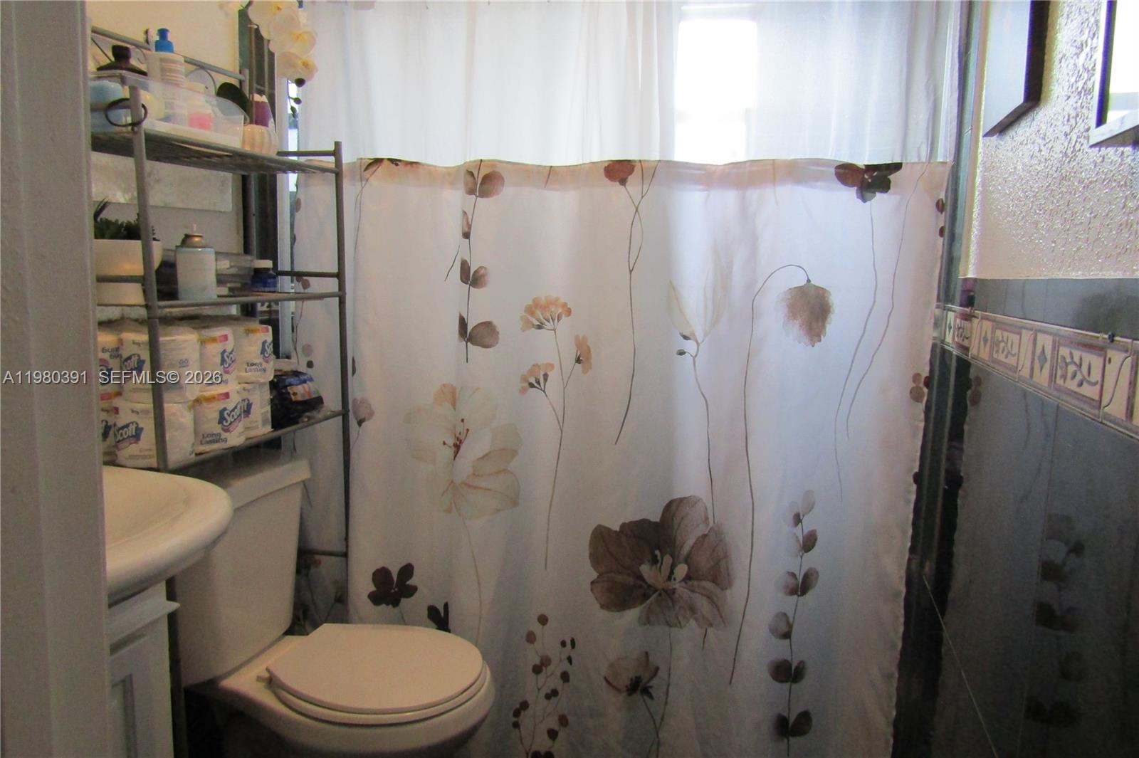 Ver detalles / 1949 sq. ft. $ 2026-03-10 0 foto