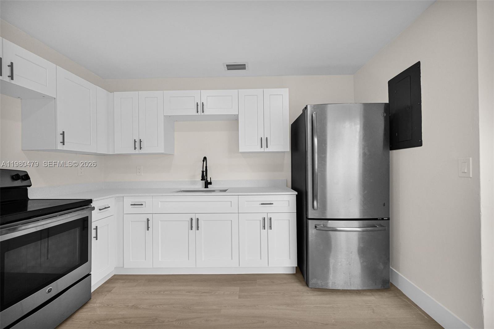   /  1650 кв.футов $ 2026-03-10 0 Фото