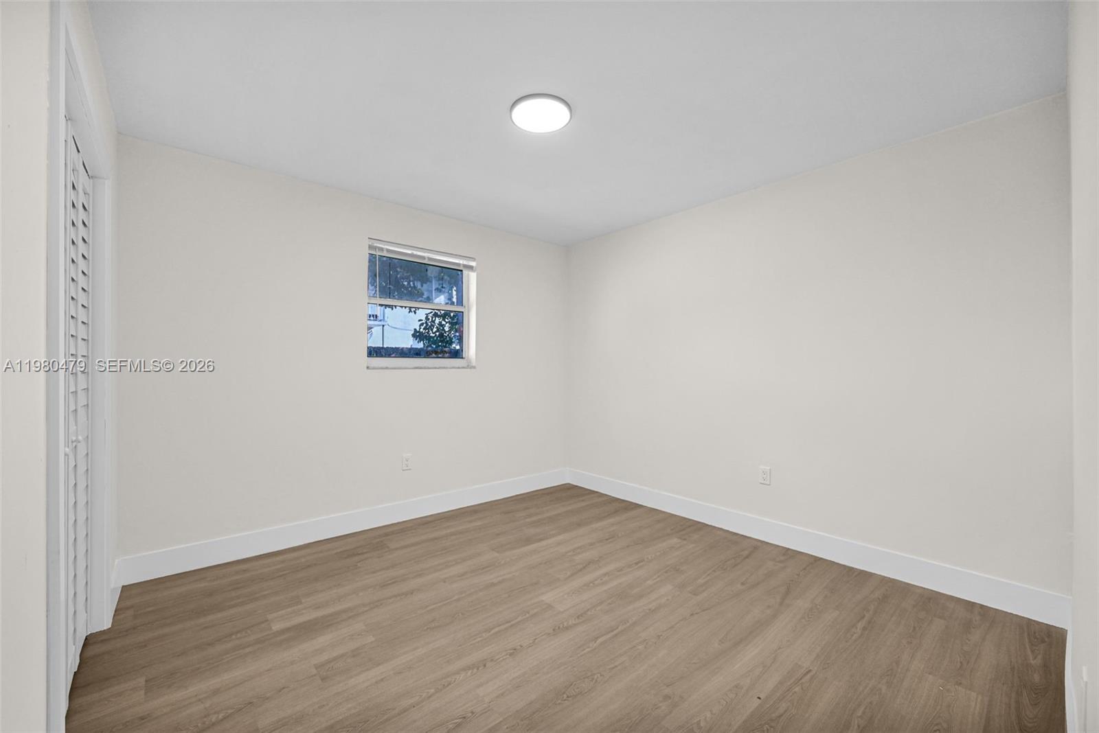   /  1650 кв.футов $ 2026-03-10 0 Фото