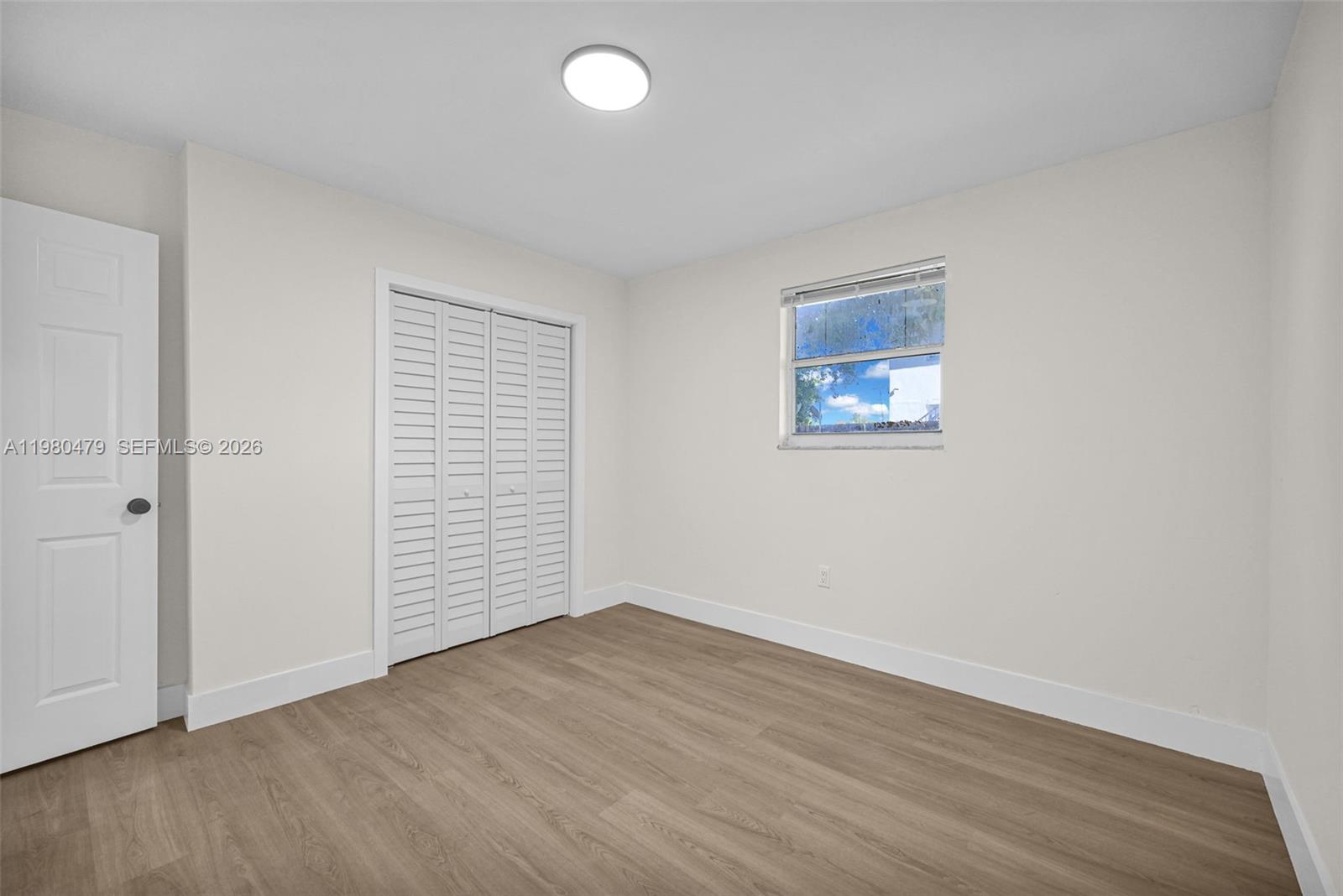   /  1650 кв.футов $ 2026-03-10 0 Фото