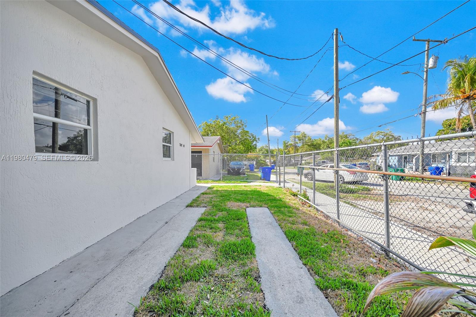   /  1650 кв.футов $ 2026-03-10 0 Фото