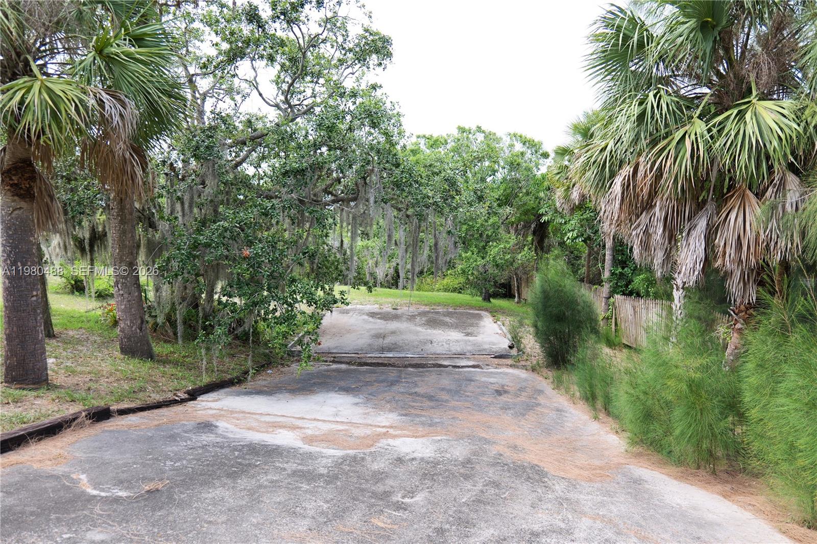 Подробнее / кв.футов $ 2026-03-10 0 Фото