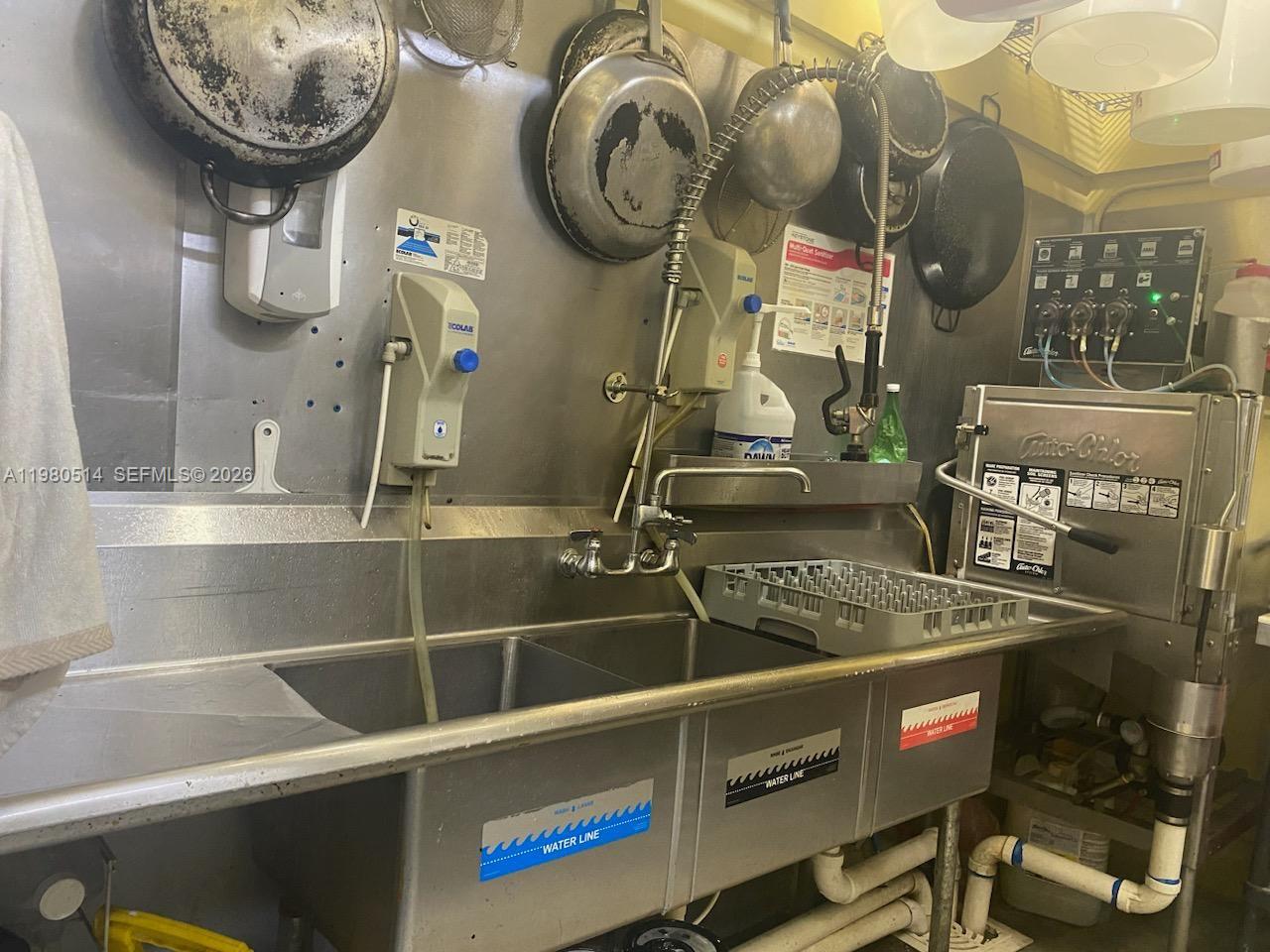 See details / sq. ft. $ 2026-03-10 0 Photo