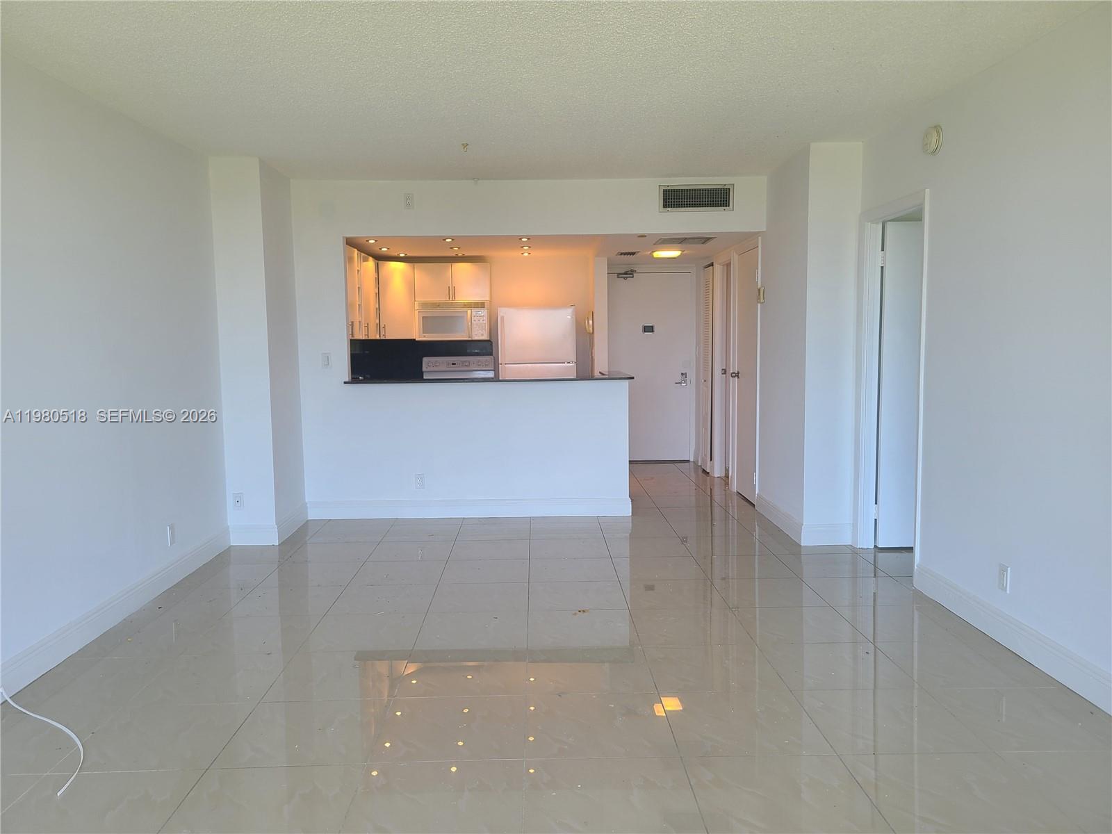 Photo of 20335 Country Club Dr #705, Aventura, Florida, 33180 -