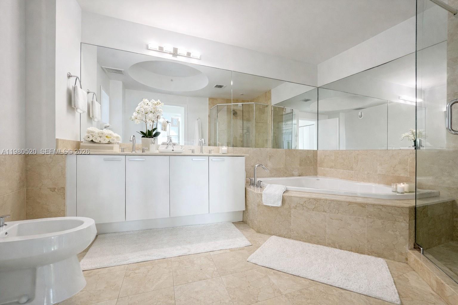 Photo of 3131 188th St  #2-606, Aventura, Florida, 33180 - 