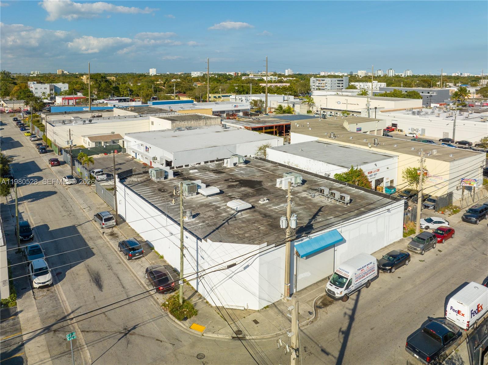   /   sq. ft. $ 2026-03-10 0 foto