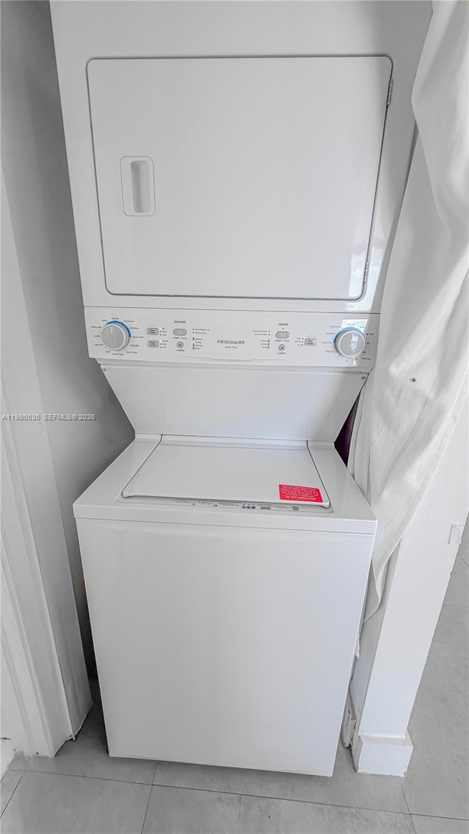 Photo of 3530 Mystic Pointe Dr  #LPH13, Aventura, Florida, 33180 - 