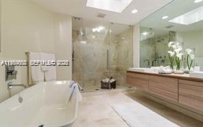 Photo of 17111 Biscayne Blvd #2305, North Miami Beach, Florida, 33160 -