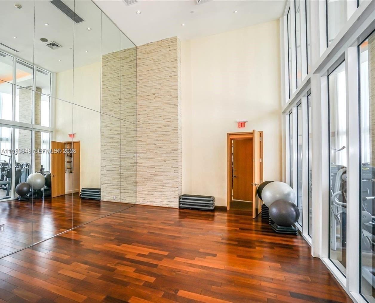 405 2 / 2 1435 sq. ft. $ 2026-03-11 0 Photo