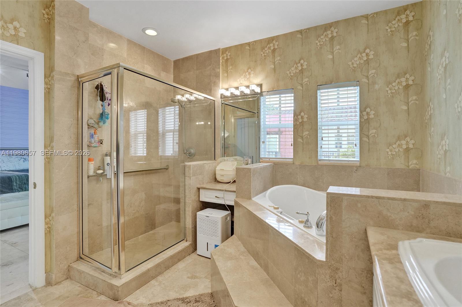 Photo of 18450 30th place  (18450), Aventura, Florida, 33160 - 
