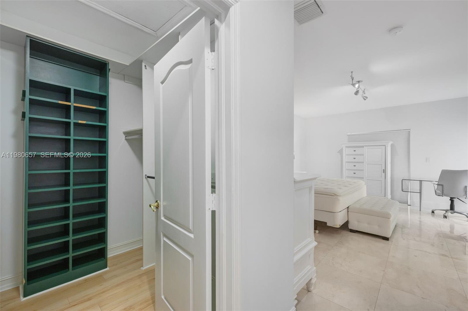 Photo of 18450 30th place  (18450), Aventura, Florida, 33160 - 